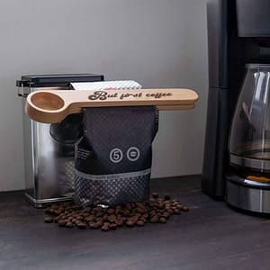 2-in-1 Coffee measuring spoon / scoop and bag sealing clip